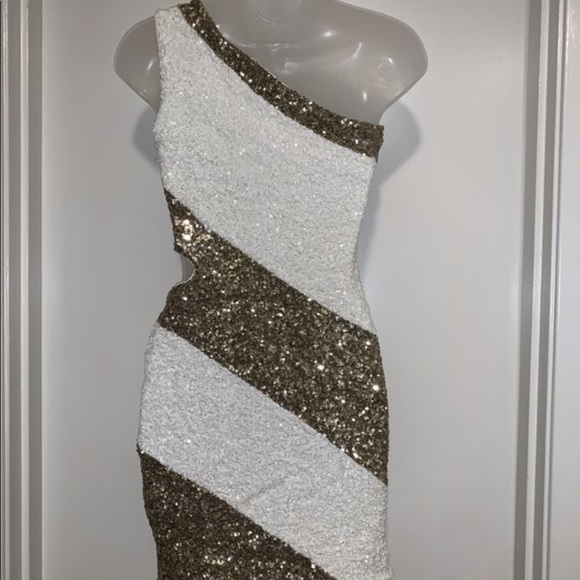 Bebe dress - Picture 2 of 3